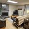 Furnished 1BR Apt with Equipped Office- North Seattle - سياتل