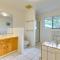Secluded Waimea Hideaway with Lanai and Views! - وايميا