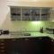 KCS Birmingham City Apartment with Balcony/Parking