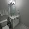 Beautiful Comfy Guest Suite in West EDM - Эдмонтон