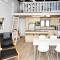 Beachfront 1BR, Loft - Surf, Cafe, Relax