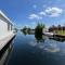 New- Private Cosy Houseboat, on a lake near Amsterdam