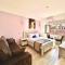 Royal Goddess Guest House, Walled City