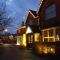 Corner House Hotel Gatwick with Holiday Parking - Horley