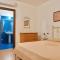 Residence with private beach in Marinella - 马里内拉