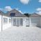 One Elms Way - Sleeps 8 - West Wittering - West Wittering