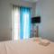 Tommy's apartment - Athen