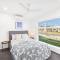 Convenient Brandnew 4 Beds House, 5 mins to mall