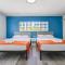 Outstanding oceanfront unit With Parking&Pool - M36