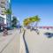 Unit with Balcony and Parking at the beach -M45