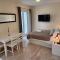 NEW with AC Central Suites with Pool access and Squash Courts! Sleeps Family or 4 guests