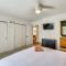 Cozy Retreat w/ Deck ~ 2 Mi to Pinecrest Lake!