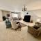 Luxurious 3 BR Rustic Apartment Overlooking Huge Garden - For Families and Couples