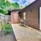 High Point Townhome with Patio, 1 Mi to Main Street! - هاي بوينت