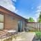 High Point Townhome with Patio, 1 Mi to Main Street! - هاي بوينت