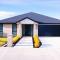 Modern Chic - Ideal Location - 5 Bedrooms - In Rotorua - 罗托鲁瓦