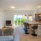Stunning Apartment In Rtina With Wifi - Rtina