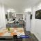 Modern 4-Bed House, Free Parking & WiFi in Swinton