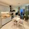 Oraya - City Retreat 1BR in Collective With Pool View - دبي