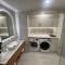 ADELAIDE CBD APARTMENT - 3BR, 2BATH & CARPARK