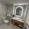 ADELAIDE CBD APARTMENT - 3BR, 2BATH & CARPARK