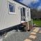Anglesey new modern shepherds hut with spa hot tub - Gwalchmai