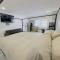 New Mid Miami Beach apt free parking and beach access