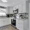 3BR Oasis Sleeps 11 Heated Pool Ping Pong! - Dunedin