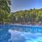 Deep Gap Cabin with Private Deck and Community Perks! - Hogetown