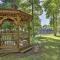Deep Gap Cabin with Private Deck and Community Perks! - Hogetown
