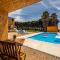 Wake up with the Sea Breeze- House with pool AP1 - Lavra