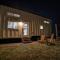 Unique Tiny Home Minutes from Downtown - إلينسبورغ