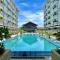 Quiet Studio 5 Mins from Airport with Fast Wifi, Netflix, Gym, Pool - Pusok