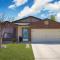 Home with pool near Sea World & Lackland - 圣安东尼奥