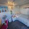 C4 Save money budget affordable cabin with comfort! Cabin 4 - Auckland