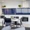Circle on Cavill - One Bedroom Apartments - Self Contained & Privately Managed - Gold Coast