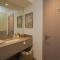 1br Oasis At Waters Edge By Voyage - 阿布扎比