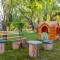 Holiday Homes Fig