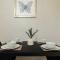 Spacious 6-Bed Home in Coventry, Warwick, West Midlands- Free Parking, Super Fast WiFi - Coventry