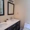 Comfortable villa near the beach
