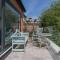 Pass the Keys Super Chic Apartment in Beautiful Sunninghill - Sunninghill