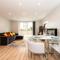 Peaceful Stylish Oasis 2 minutes from Station Pass the Keys - Feltham