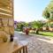Villa Gereoudis Rooms Pool & Bar