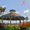 1002 E Oceanfront