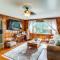 Michigan Lakefront Retreat with Kayaks and 2 Decks - 杰克逊