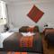 HOSTAL Valle Dorado 103