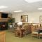 Country Inn & Suites by Radisson, Peoria North, IL - Peoria