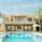 Adnaa - Modern Villa with 2 pools, sauna, hammam, tennis court & home cinema