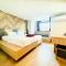 Room Actually Room Actually