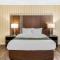 Quality Hotel & Suites